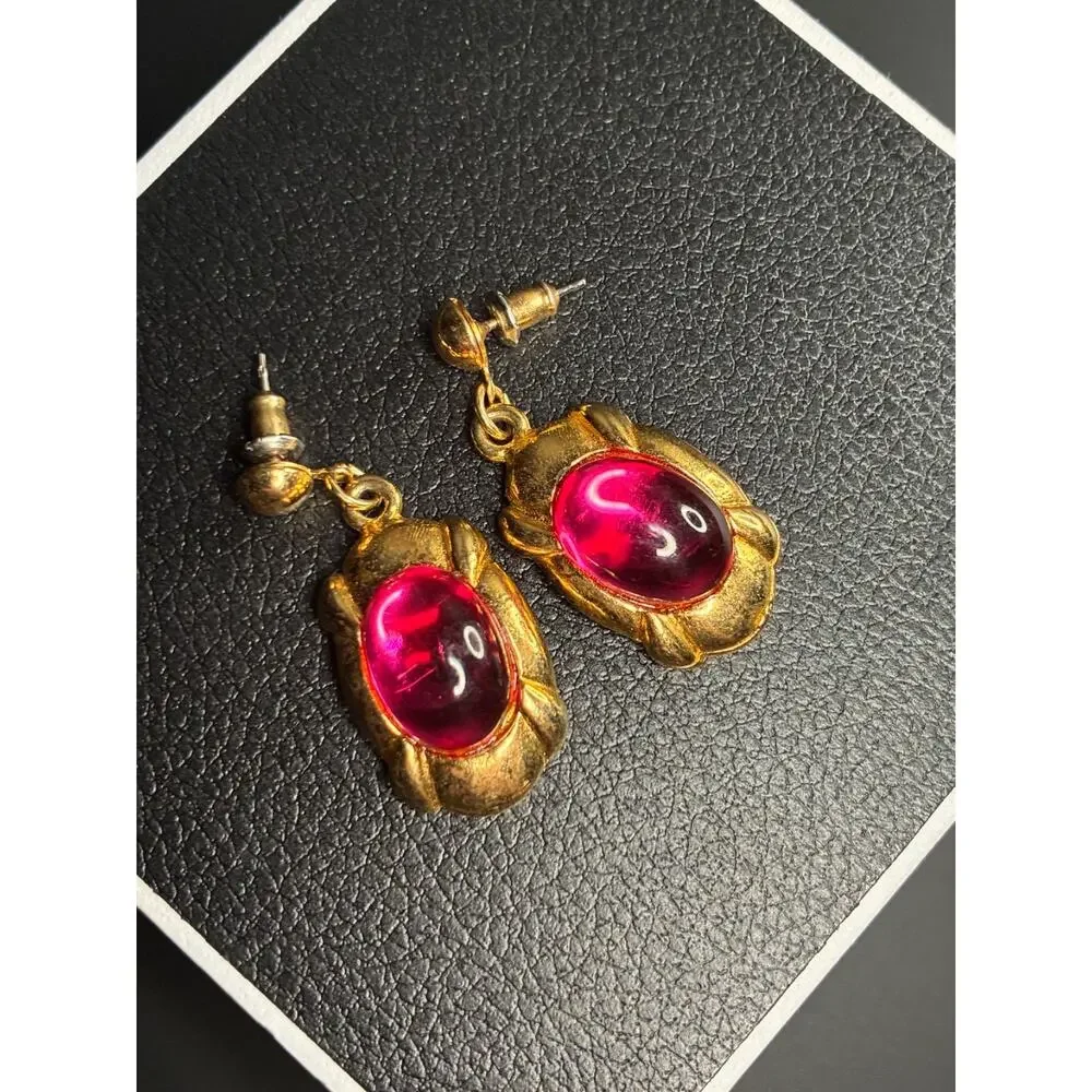 Vintage BB Co Gold Tone Hot Pink Glass Drop Earrings Statement 80s